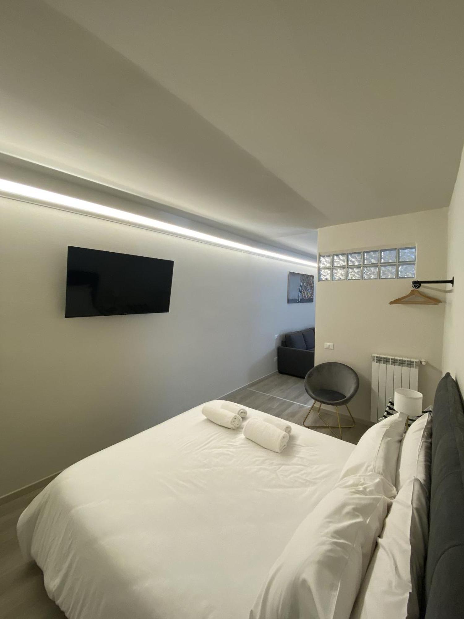 7Suites Empoli Bilik gambar