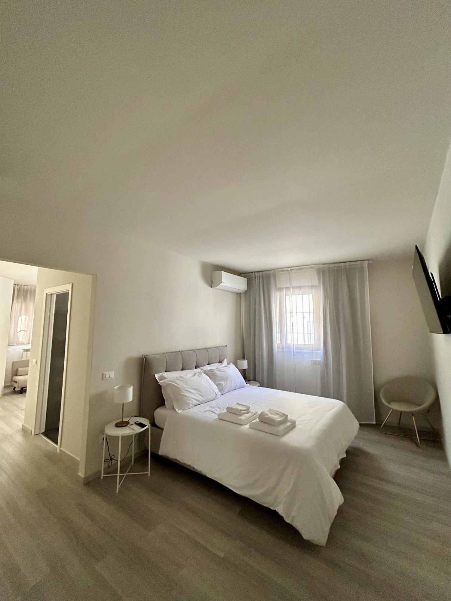 7Suites Empoli Luaran gambar