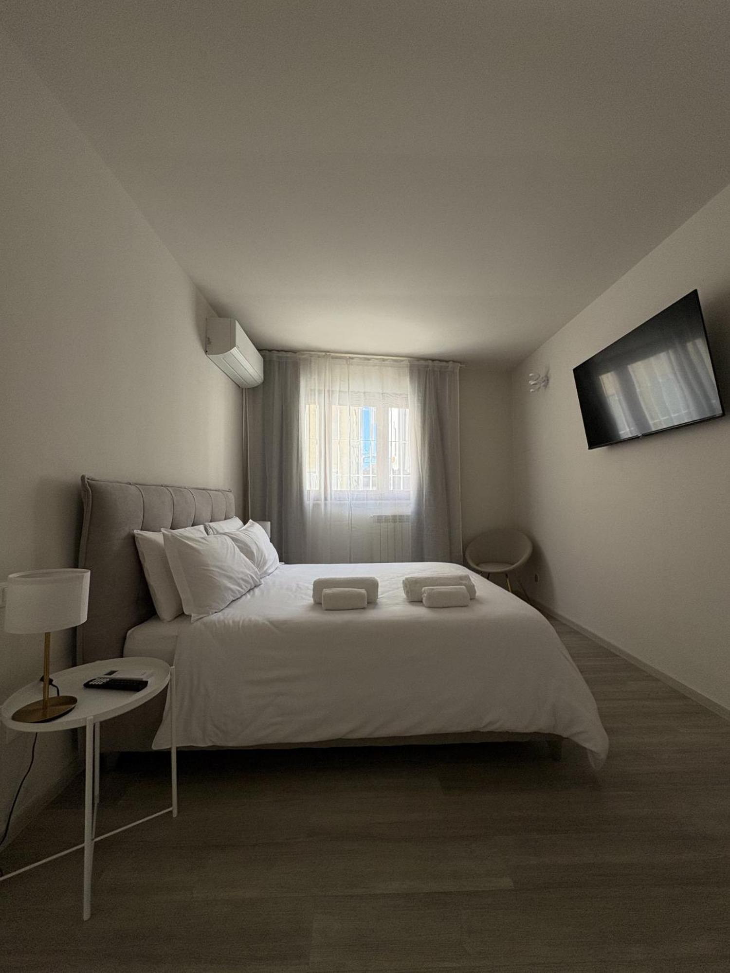7Suites Empoli Luaran gambar