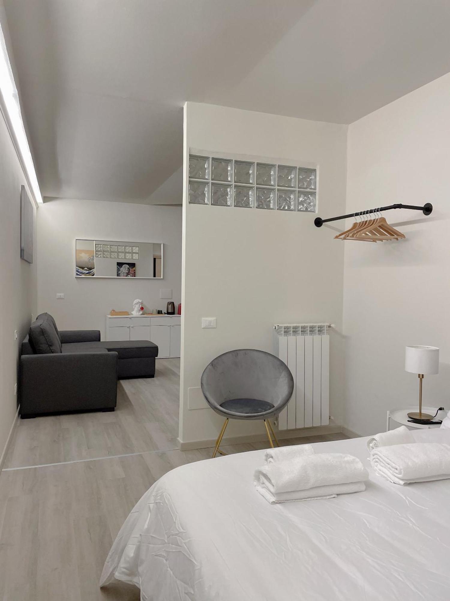 7Suites Empoli Luaran gambar