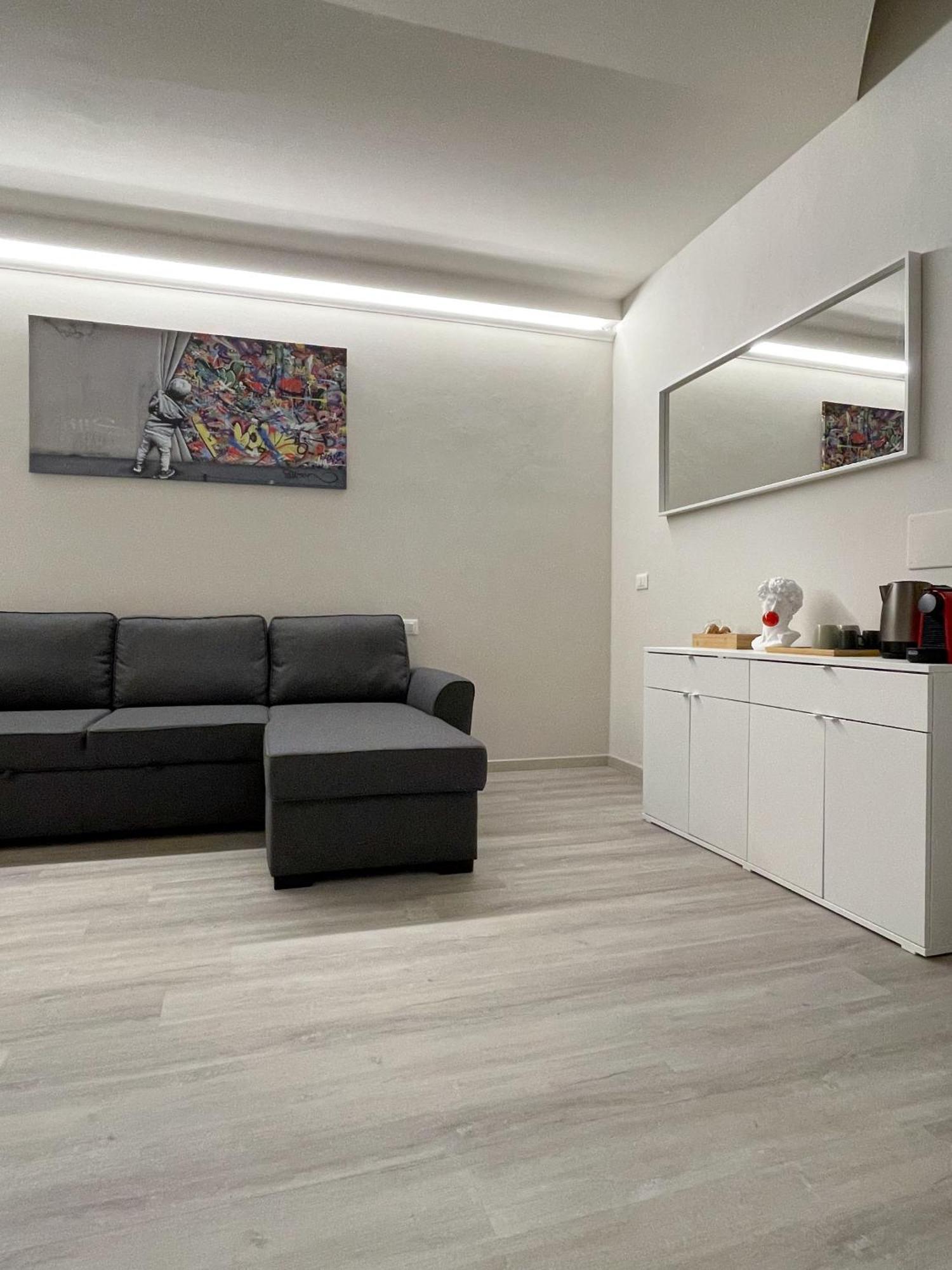 7Suites Empoli Luaran gambar